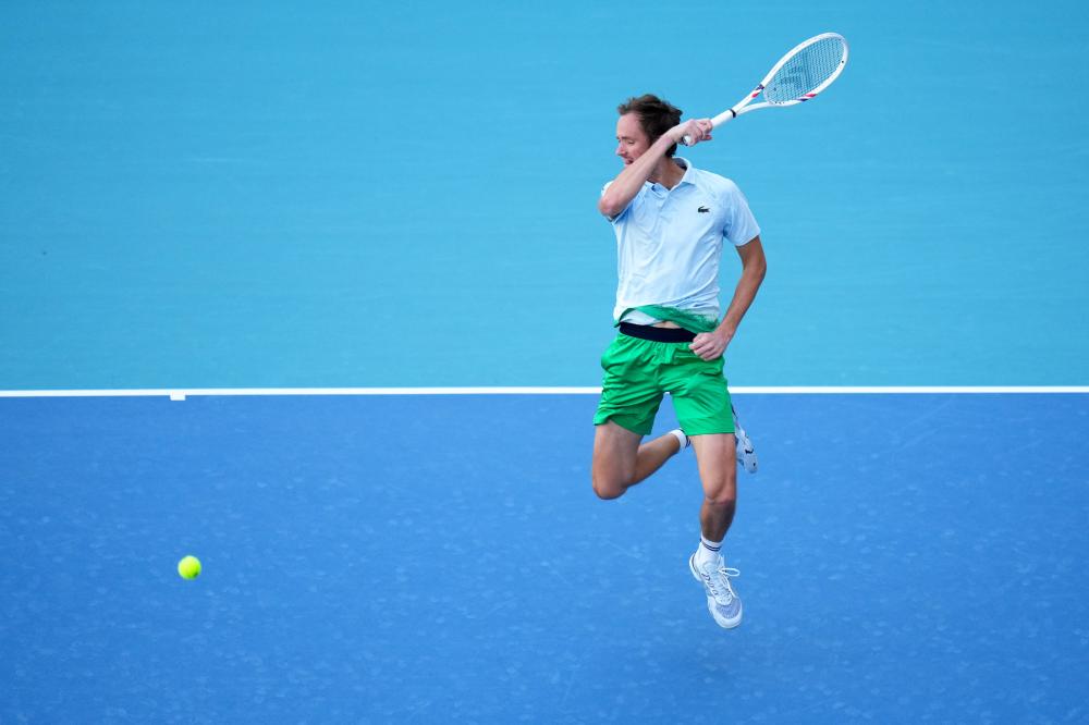 ATP总决赛四强出3席！阿卡年终第一+小组头名，穆塞蒂终结16连败